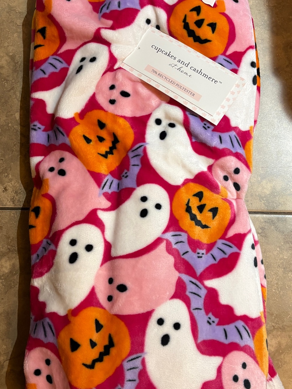 cupcakes & cashmere halloween blanket new